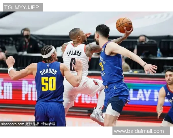 火箭与开拓者激战第四节精彩瞬间回顾与分析