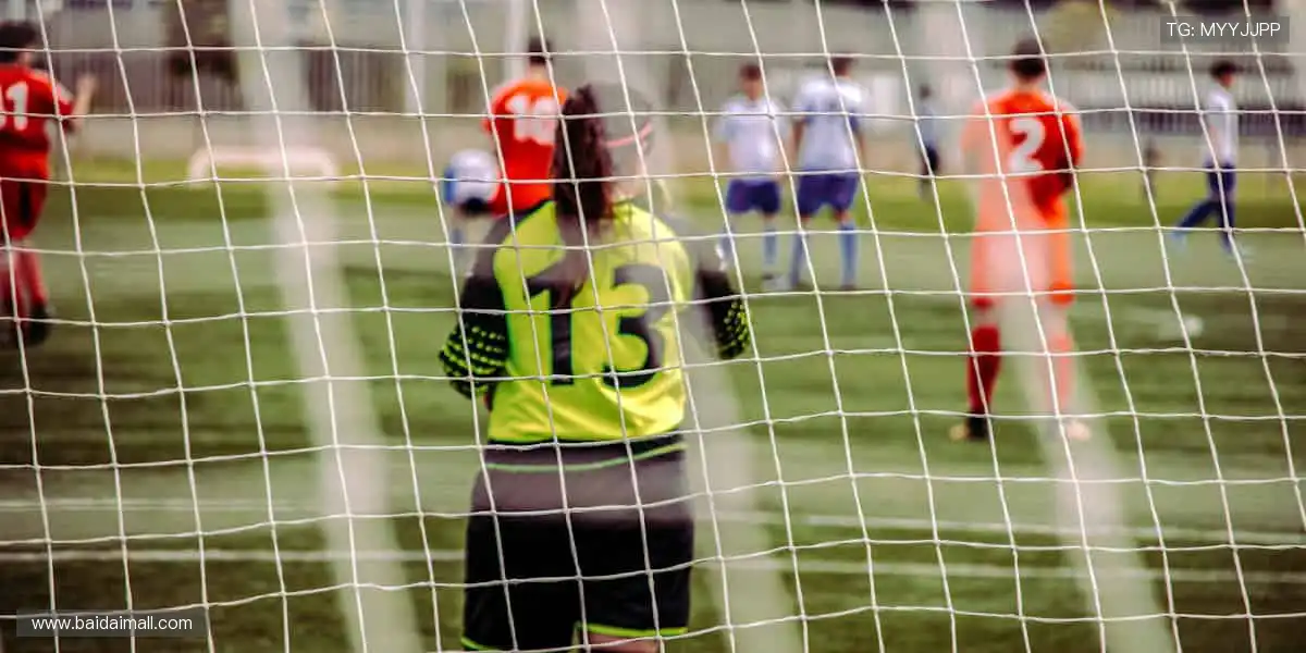 💬边看边聊,弹幕狂欢点燃观赛热情!🎉